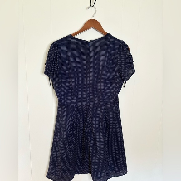 J Crew navy blue polka dot short sleeve fit and flare dress size 8 - Picture 3 of 5